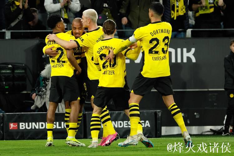 半场:多特1-0霍芬海姆,扬-科托助攻布兰特破门 半场:多特1-0霍芬海姆,扬-科托助攻布兰特破门